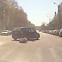 В Севастополе из автомобиля на ходу выпала женщина с ребенком