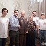 Республика Дагестан. Молодёжные активисты поздравили ветерана МВД