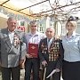 Сотрудники полиции поздравили ветерана ВОВ и МВД Авксентия Якименко со 100-летним юбилеем