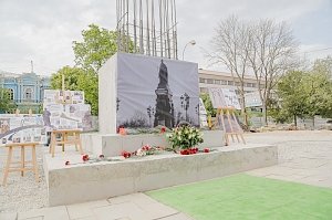 В центре Симферополя заложили капсулу с посланием к потомкам в основание восстанавливаемого памятника императрице Екатерине Второй