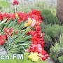 В Керчи возложили цветы в честь манифеста о присоединении Крыма к РФ