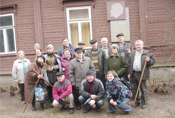 Псковские коммунисты провели традиционный Ленинский субботник