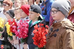 В Крыму стартовала Всероссийская патриотическая акция «Георгиевская ленточка»