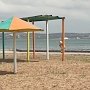В Керчи на пляж «Утинка» завезли песок