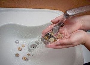 В Керчи более 15 тысяч абонентов не платят за воду