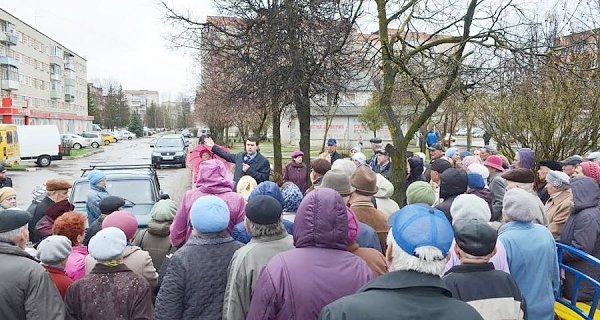 Депутат-коммунист Олег Лебедев продолжает проводить регулярные встречи с жителями Тульской области