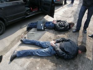 Бахчисарайский наркобарон наладил в Крыму сеть сбыта опия украинского производства