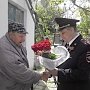 Сотрудники полиции Ленинского района поздравили ветеранов Великой Отечественной войны