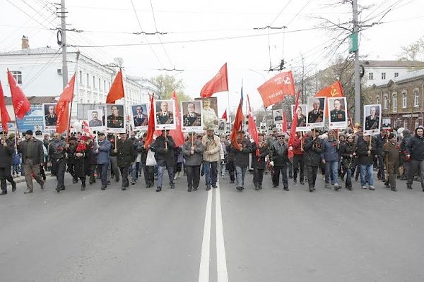 Коммунисты Томской области отметили 71-ю годовщину Победы
