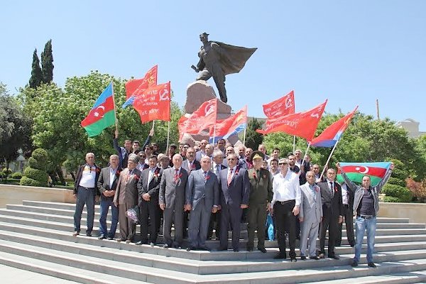 Коммунисты Азербайджана отпраздновали День Победы