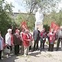 Волгоград: Депутаты-коммунисты вместе с партийным активом и горожанами установили памятник В.И. Ленину