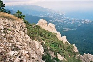 В горах Крыма спасено 4 человека