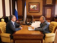 Сергей Аксёнов провёл рабочее совещание с главой администрации Симферополя Геннадием Бахаревым