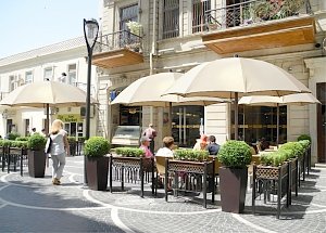 Администрация Симферополя расторгнет договоры с предпринимателями, какие не приведут внешний облик летних кафе и торговых объектов к утвержденному виду