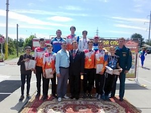 Юные крымские пожарные выступили на соревнованиях Черноморского флота