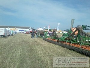 Крупнейшая в Крыму выставка сельхозтехники открыла День поля – 2016 в поселке Первомайское