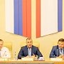 Владимир Константинов вручил награды команде крымского парламента за участие в Дне здоровья