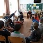 Полицейские Симферополя посещают детские лагеря и летние площадки с профилактическими лекциями на тему безопасности