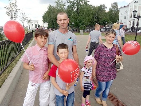 Комсомол Удмуртии отметил День города Ижевска
