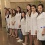 Михаил Шеремет поздравил работников медицинской сферы с профессиональным праздником