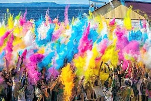 В Керчи отменили фестиваль красок в Героевке и сделали другой на Горпляже