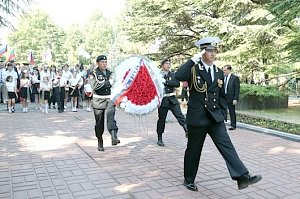В Симферополе прошли памятные мероприятия, приуроченные ко Дню памяти и скорби – 75-й годовщине начала Великой Отечественной войны