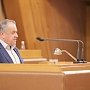 Ефим Фикс проинформировал депутатов крымского парламента о ходе выполнения поручений Председателя Госсовета Владимира Константинова