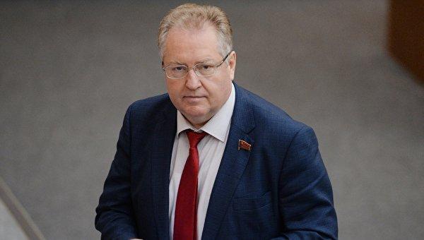 РИА Новости: Депутаты КПРФ добиваются от Центробанка снижения ключевой ставки