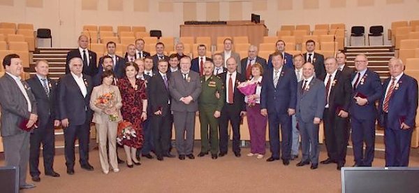 Депутатам-коммунистам вручили награды за участие в сирийском конфликте