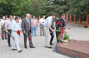 В Симферополе почтили память армян, болгар и греков - жертв депортации из Крыма