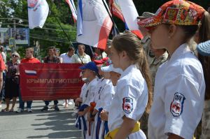 В Симферополе состоялся митинг в честь 71-ой годовщины Парада Победы в Москве