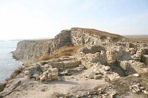 Бронзовую статуэтку I века н.э обнаружили археологии в Крыму