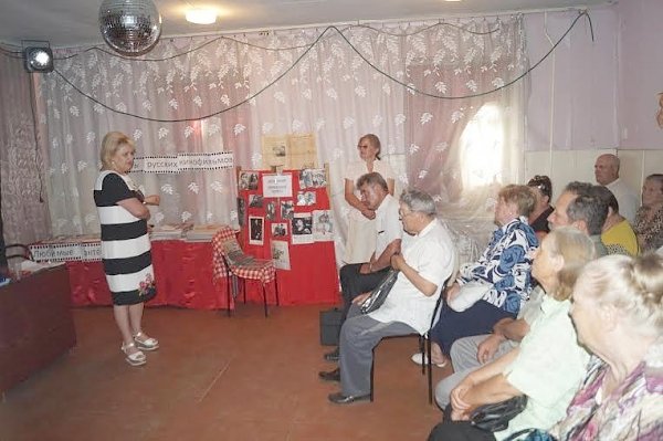 Нина Останина рассказала жителям самого большого района Алтайского края о работе депутатов-коммунистов