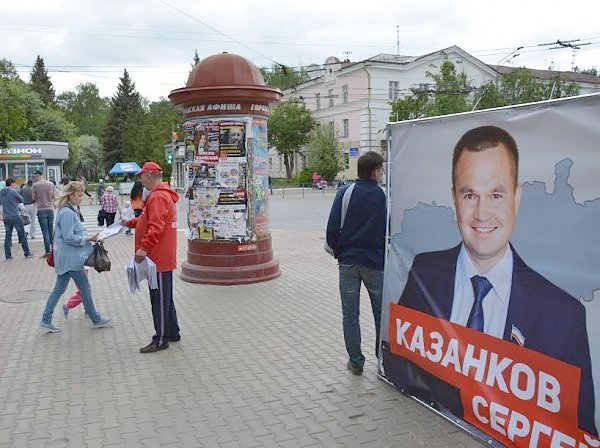 Коммунисты Марий Эл отстояли в суде право на проведение пикетов