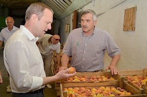 Константин Бахарев посетил с рабочей поездкой Нижнегорский район