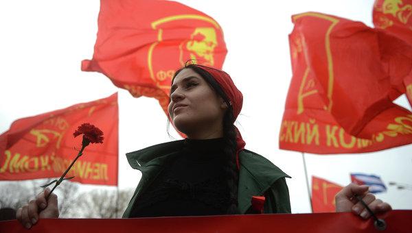 РИА Новости: КПРФ на митинге в Столице России отдала инициативу в руки молодежи