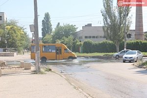 Канализацию на федеральной трассе в Керчи заменят после согласования с таможней