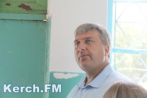 Лариса Щербула проинспектировала ремонт в школе Керчи