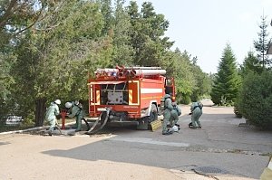 Масштабные учения спасателей по ликвидации техногенных катастроф прошли в Севастополе