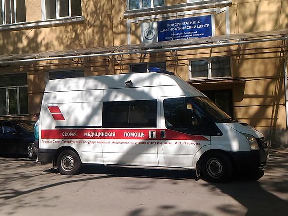 Младший и средний медперсонал в России массово увольняется из-за нищеты