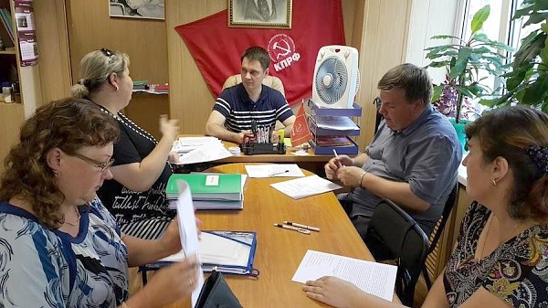 Приморский край. А.В. Корниенко провел приём граждан в городе Артеме