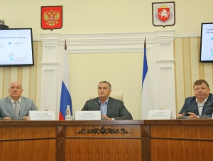 Аксенов провел совещание с крымскими предпринимателями