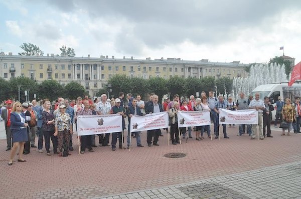 Ленинградские коммунисты вновь поддержали садоводов и огородников