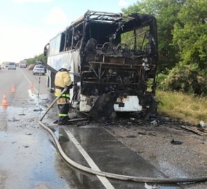 Сгорел автобус, следовавший из Сочи в Севастополь