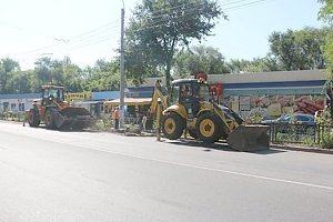 В Керчи начали ремонт дороги на переправу