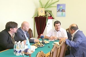 Вице-спикер крымского парламента Ремзи Ильясов провел встречу с представителями мусульманских общественных организаций Республики Болгария