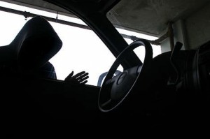 Судакчанка похитила из незакрытого авто имущества более чем на 70 тысяч рублей