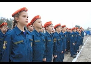 Симферопольские пятиклассники зачислены в ряды кадетов МЧС России