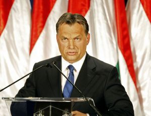 Премьер Венгрии: Брюсселю грозит советизация
