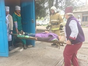 В Джанкое успешно провели пожарно-тактическое учение на социально значимом объекте